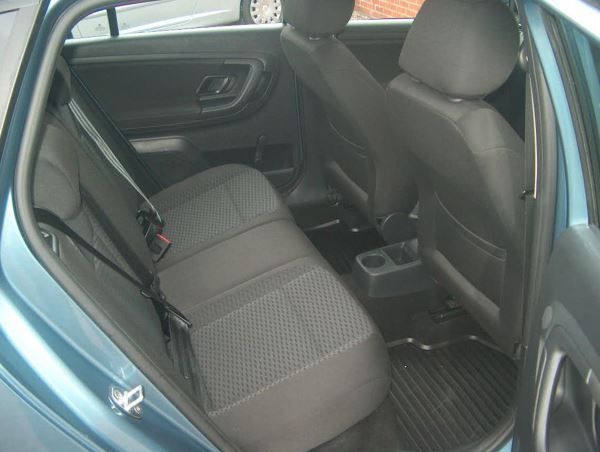 2012 Skoda Fabia 1.6 TDI CR 90 SE 5dr image 6