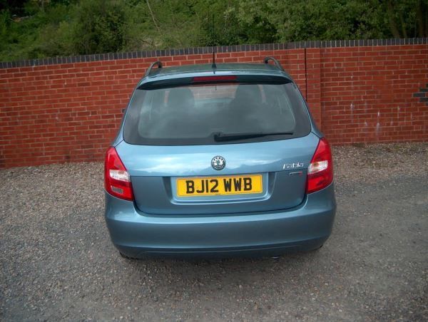 2012 Skoda Fabia 1.6 TDI CR 90 SE 5dr image 9