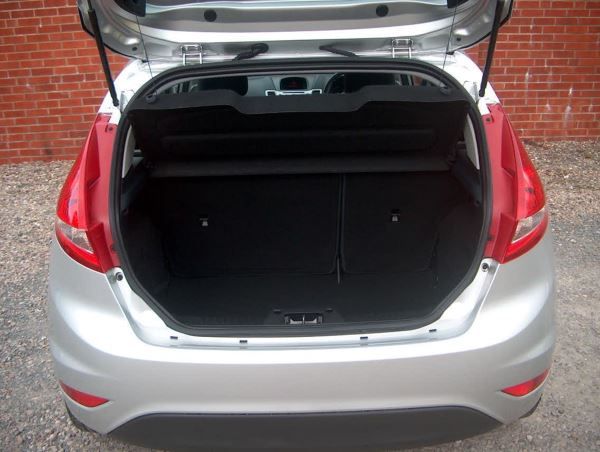 2013 Ford Fiesta 1.4 TDCi 3dr image 7