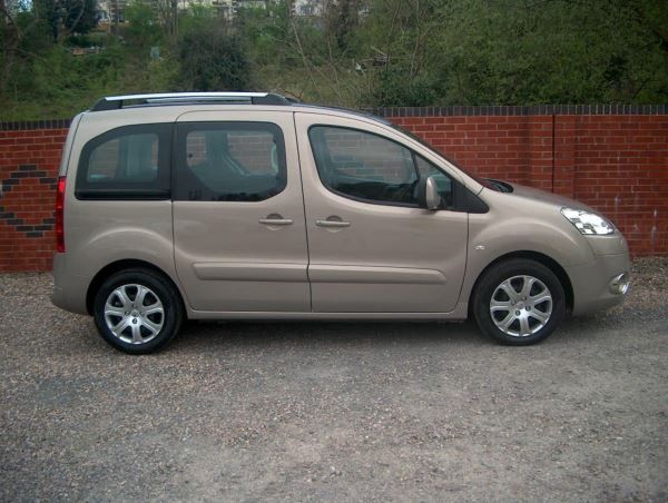 2010 Peugeot Partner Tepee 1.6 HDi 5dr image 2