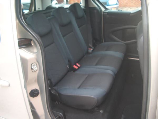 2010 Peugeot Partner Tepee 1.6 HDi 5dr image 5