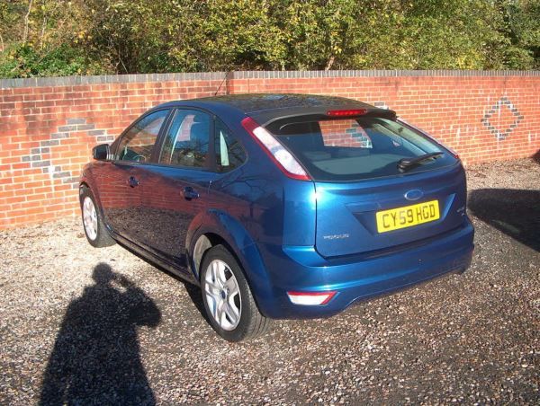 2009 Ford Focus 1.6 Style 5dr image 10