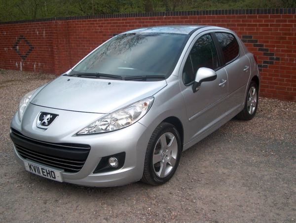 2011 Peugeot 207 1.6 HDi Sport 5dr image 1