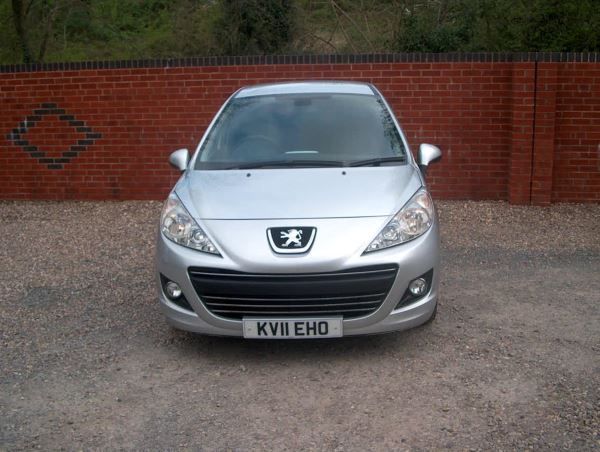 2011 Peugeot 207 1.6 HDi Sport 5dr image 2