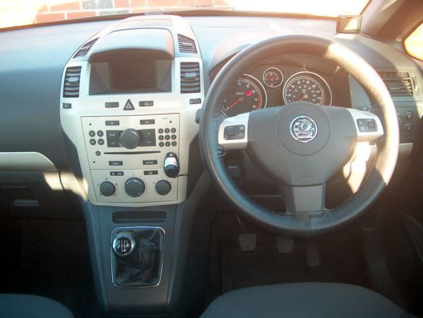 2008 Vauxhall Zafira 1.6i 5dr image 5