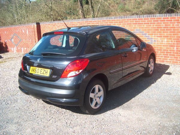 2010 Peugeot 207 1.4 3dr image 8