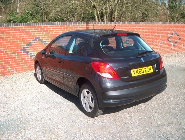 2010 Peugeot 207 1.4 3dr image 10