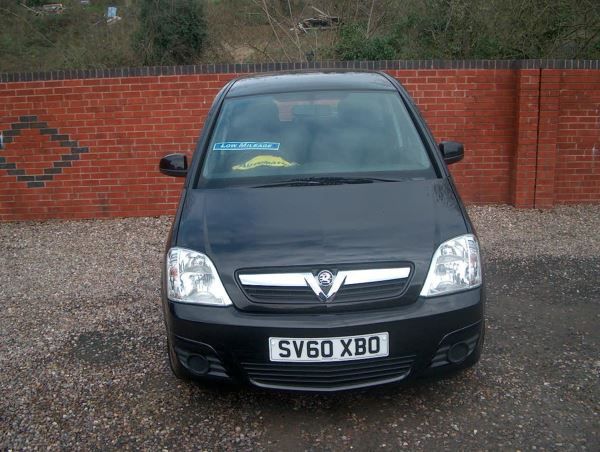 2010 Vauxhall Meriva 1.6i 16V 5dr image 2