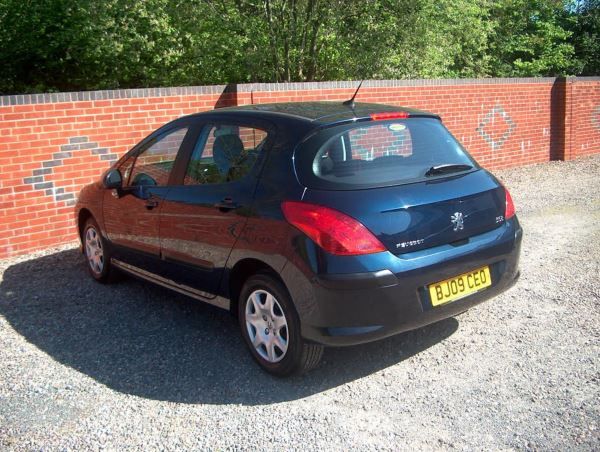 2009 Peugeot 308 1.4 VTi S 5dr image 9