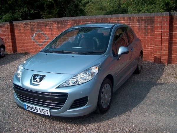 2010 Peugeot 207 1.6 HDi 3dr image 1