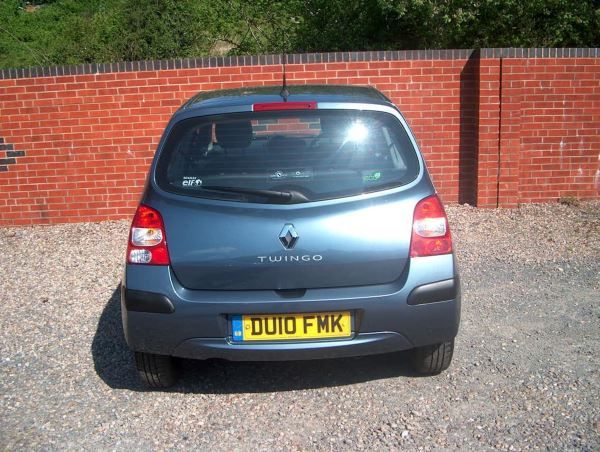 2010 Renault Twingo 1.2 3dr image 9