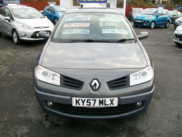 2007 Renault Megane 1.6 16V image 2