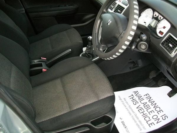 2007 Peugeot 307 1.6 S 5dr image 6