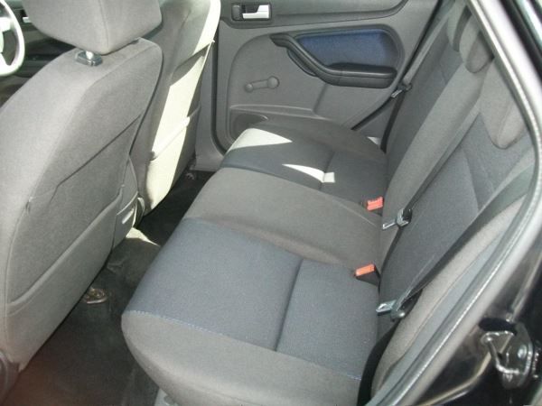 2007 Ford Focus 1.8 Zetec 5 image 8