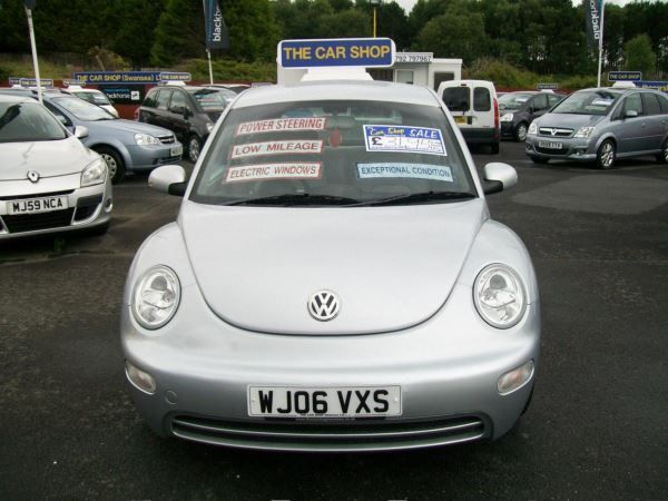 2006 Volkswagen Beetle 1.6 image 2