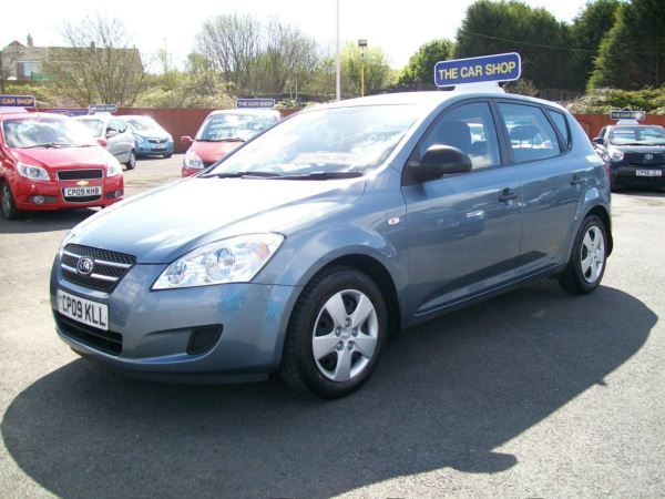 2009 Kia Ceed 1.4 S NICE 5dr image 1