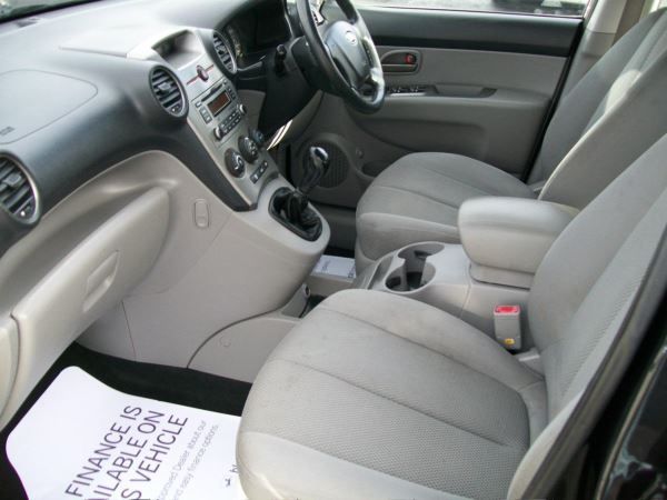 2009 Kia Carens 2.0 GS 5dr image 7