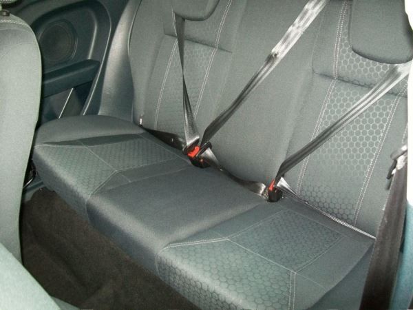 2010 Ford Fiesta 1.25 Zetec 3dr image 7