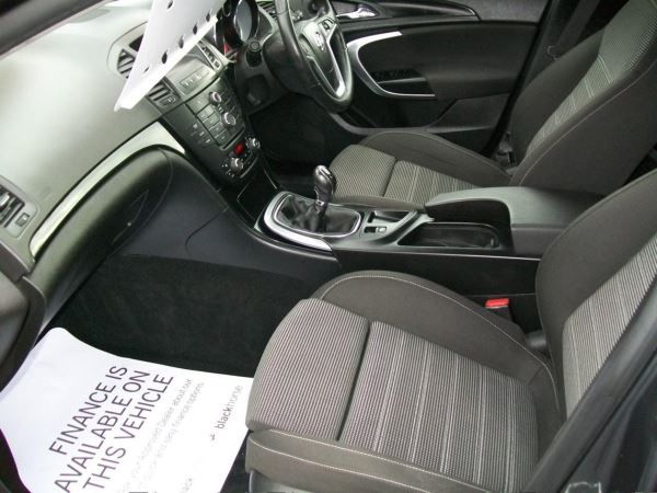 2011 Vauxhall Insignia 2.0 CDTi SRi image 7
