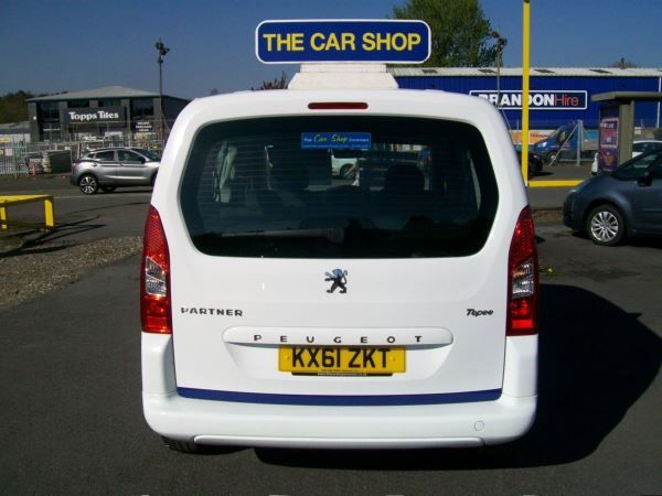 2011 Peugeot Partner Tepee 1.6 HDi 5dr image 4