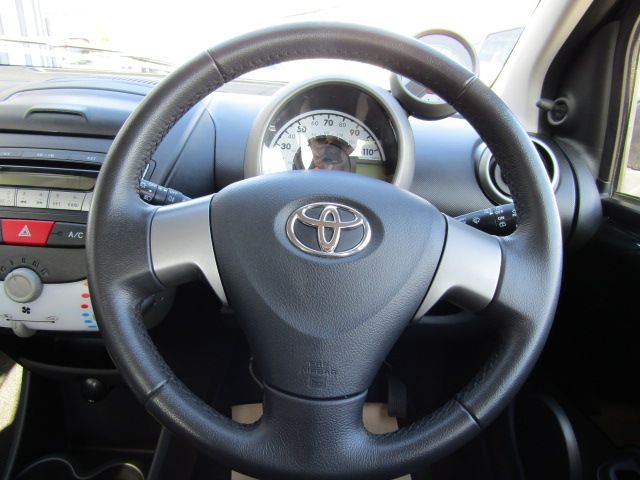 2014 Toyota Aygo VVT-I 1.0 image 10