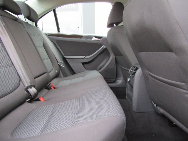 2014 Volkswagen Jetta 2.0 SE TDI image 10