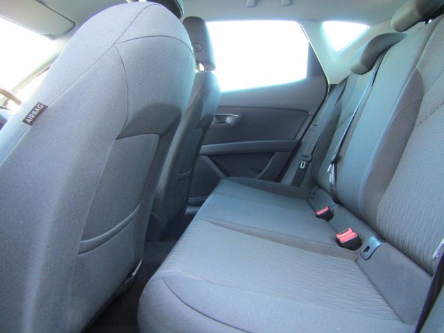 2015 Seat Leon 1.6 TDI SE image 9