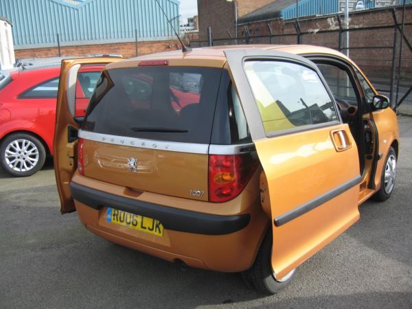 2006 Peugeot 1007 1.4 3dr image 6