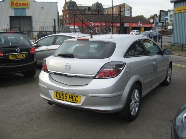 2009 Vauxhall Astra 1.6i 16V SXi image 4