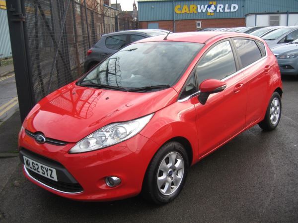2012 Ford Fiesta 1.6 TDCi image 2
