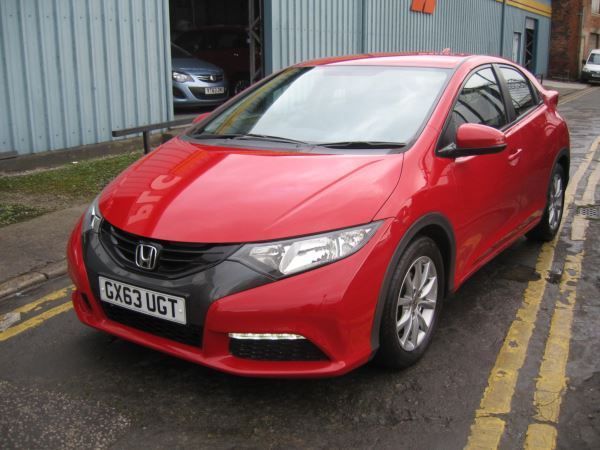 2013 Honda Civic 1.4 i-VTEC SE image 1