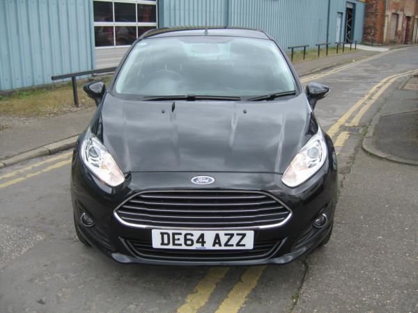 2014 Ford Fiesta 1.25 Zetec image 2