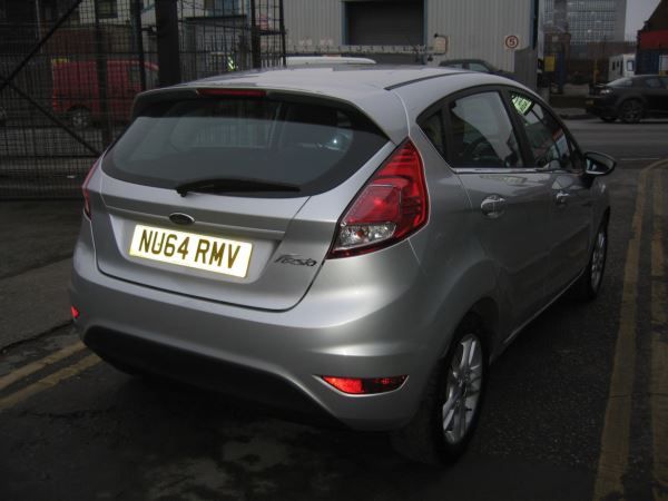2014 Ford Fiesta 1.25 Zetec image 6