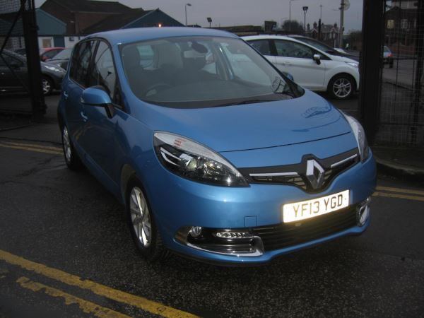 2013 Renault Scenic 1.5 dCi image 1