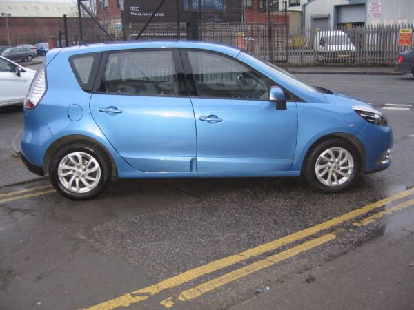 2013 Renault Scenic 1.5 dCi image 4