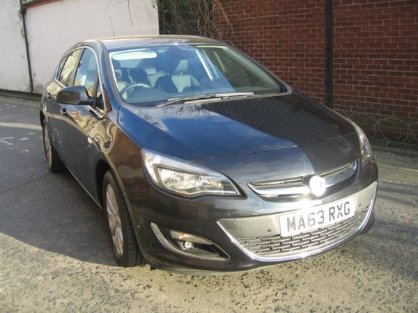 2013 Vauxhall Astra 2.0 CDTi 16V image 3