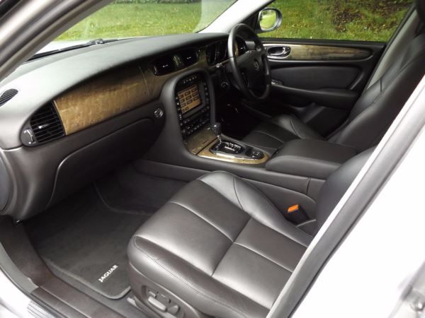 2004 Jaguar XJ6 3.0 V6 Sport image 8