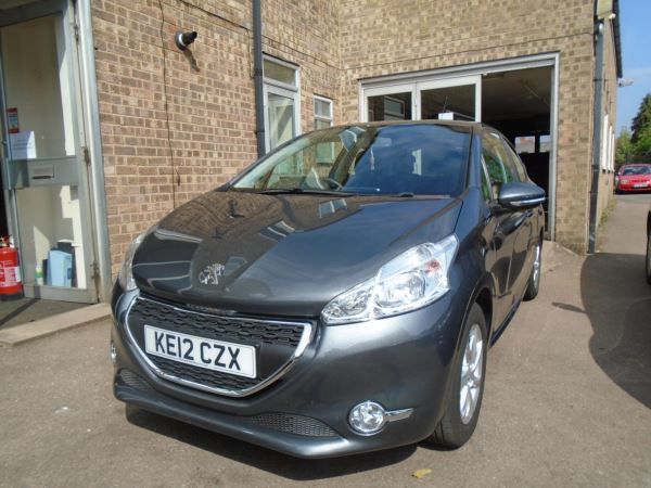 2012 Peugeot 208 1.2 VTi image 1
