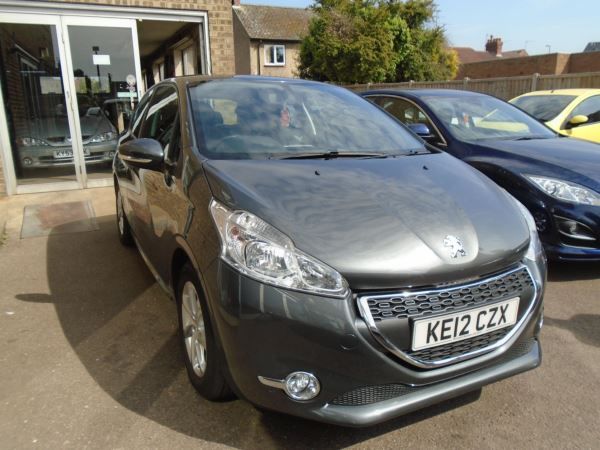 2012 Peugeot 208 1.2 VTi image 2