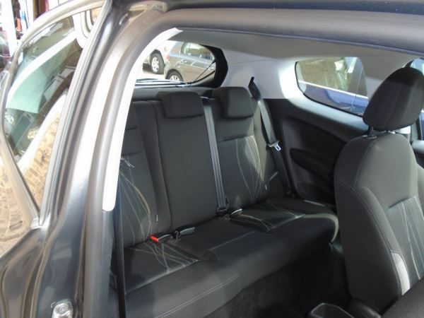 2012 Peugeot 208 1.2 VTi image 6