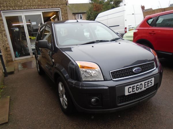 2010 Ford Fusion 1.4 TDCi Zetec image 2