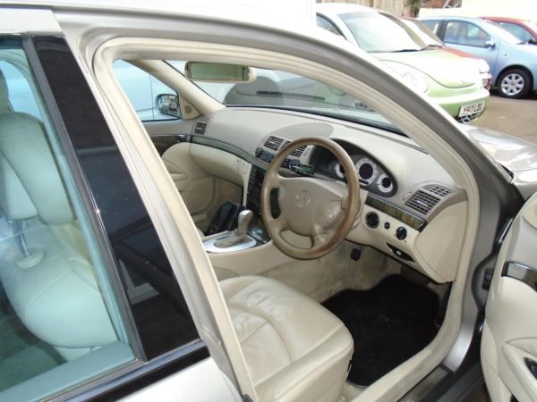 2005 Mercedes-Benz E320 CDI image 6