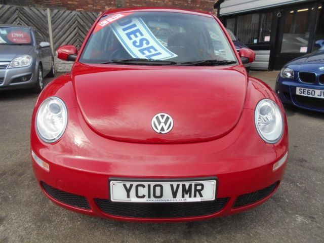 2010 Volkswagen Beetle 1.9 TDI 3d image 3