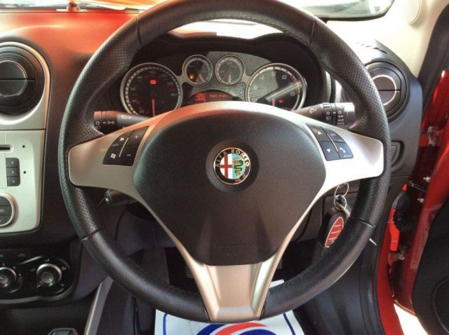 2012 Alfa Romeo MiTo 1.4 3d image 9