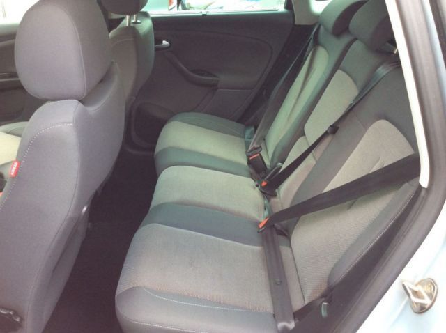2010 Seat Altea XL 1.9 SE TDI 5d image 9