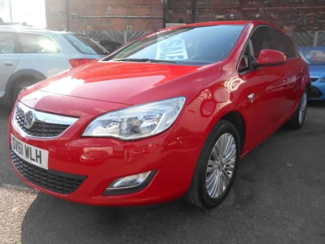 2011 Vauxhall Astra 1.4 5d image 1