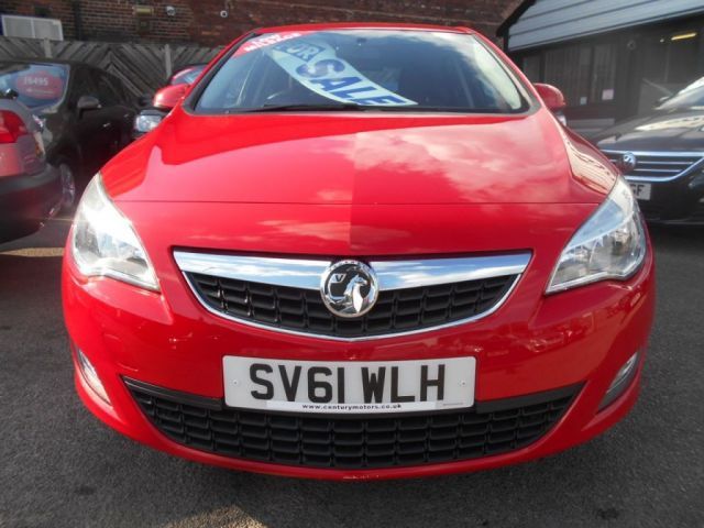 2011 Vauxhall Astra 1.4 5d image 3