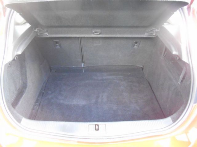 2011 Vauxhall Astra 1.4 5d image 5