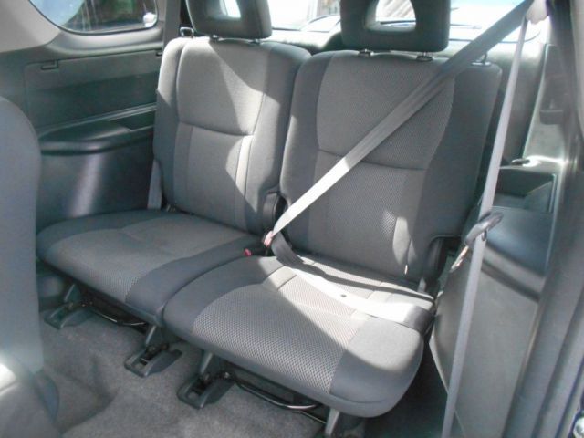 2005 Toyota RAV4 2.0 XT-R D-4D 3d image 9