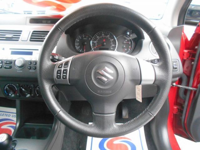 2010 Suzuki Swift 1.3 SZ-L image 10